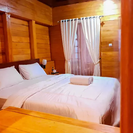 Malibu Huts