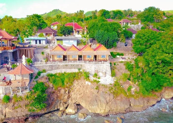 Malibu Huts Semaya