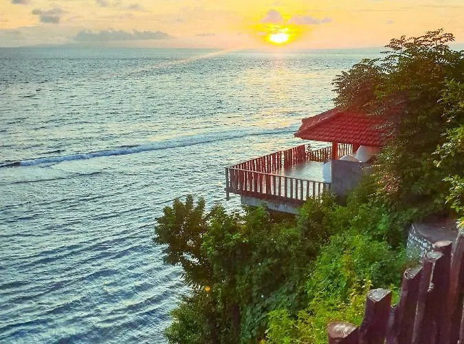 Malibu Huts