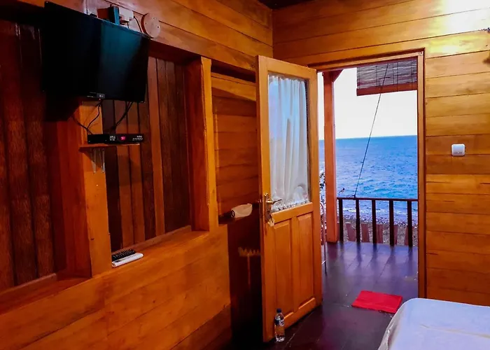 Malibu Huts 2* Semaya