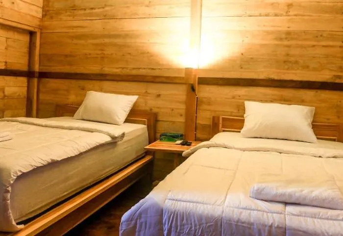 Malibu Huts Semaya