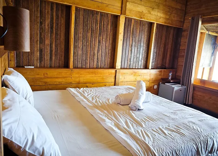 Malibu Huts